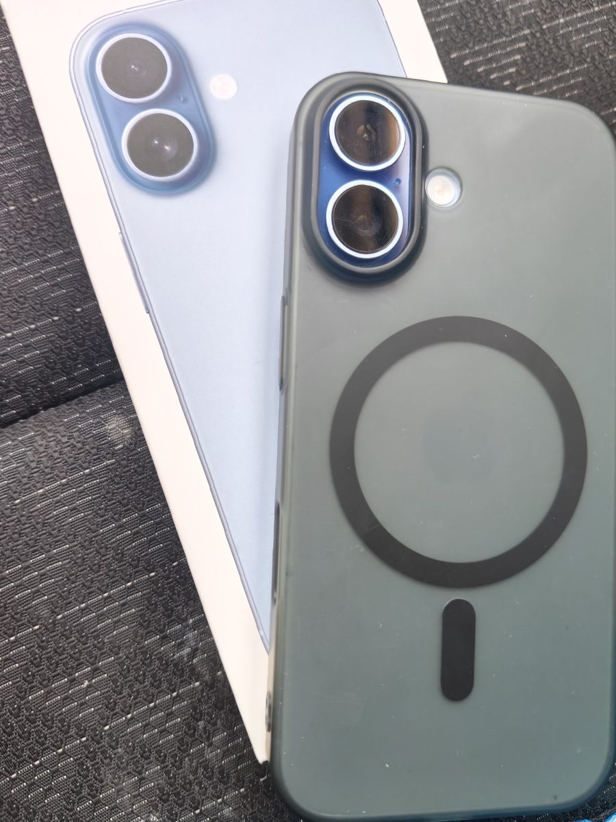 iPhone 17 - Image 1