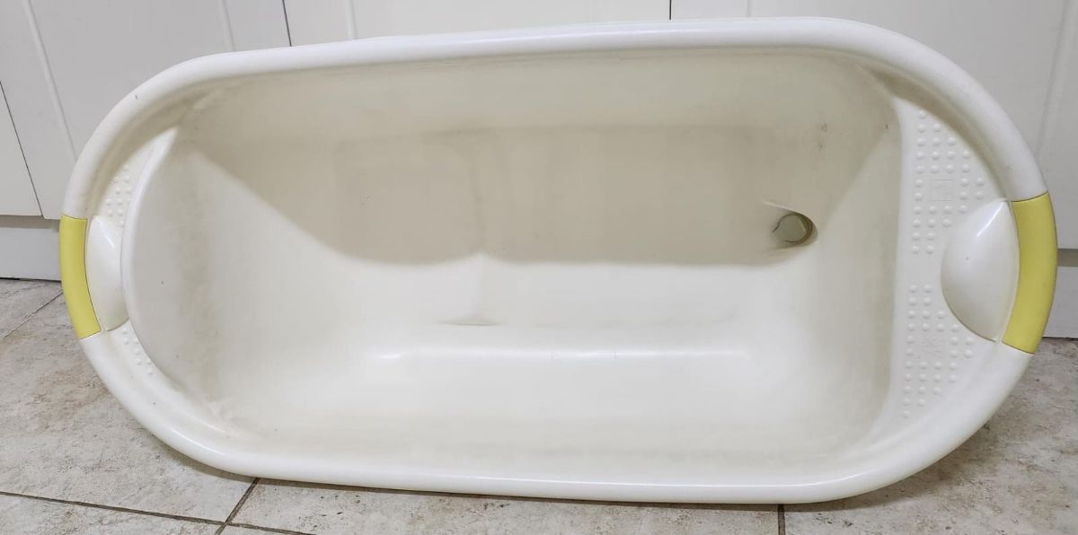 Bath Tub - Image 2