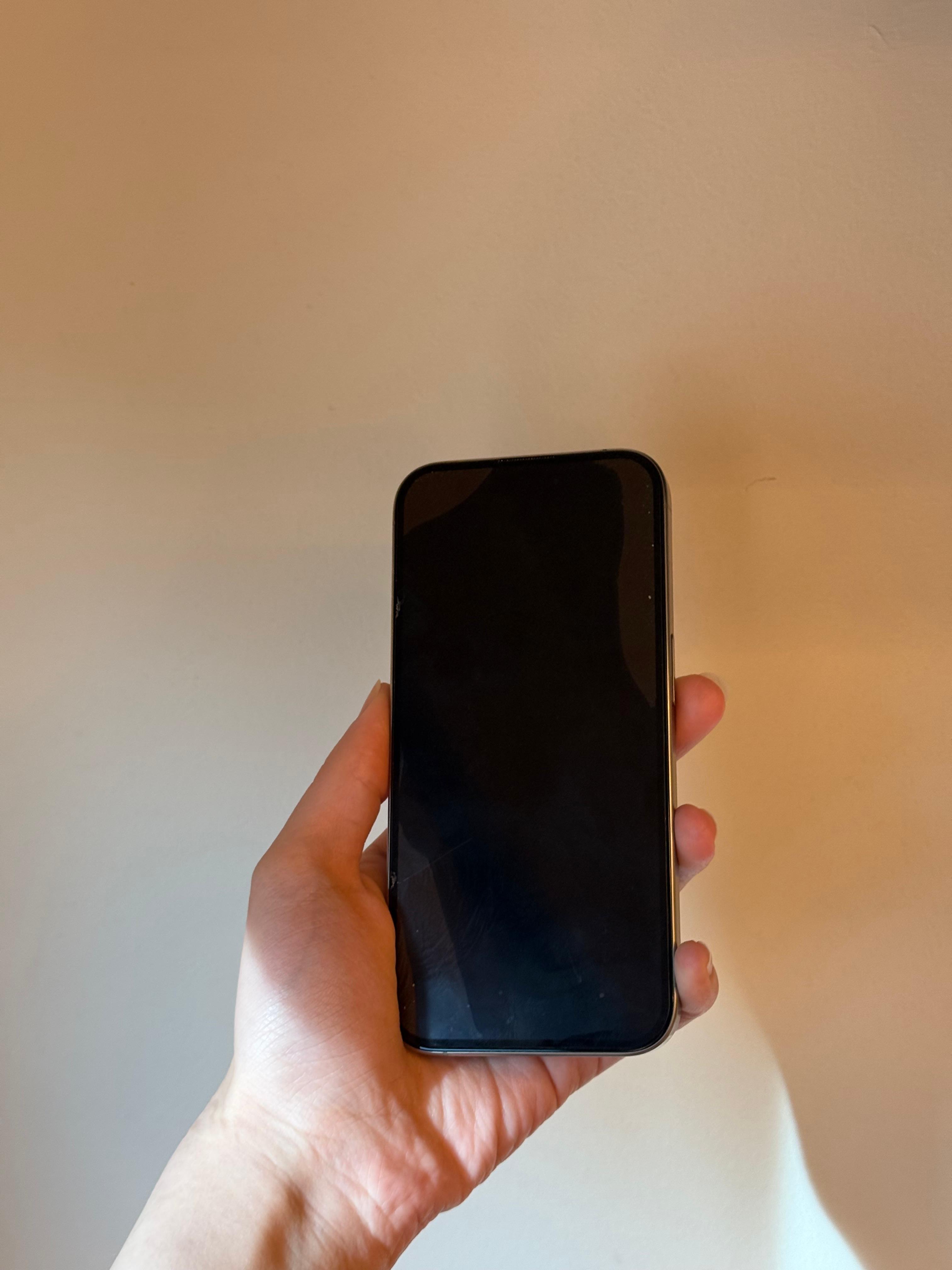 Iphone 15 pro 256 - Image 6