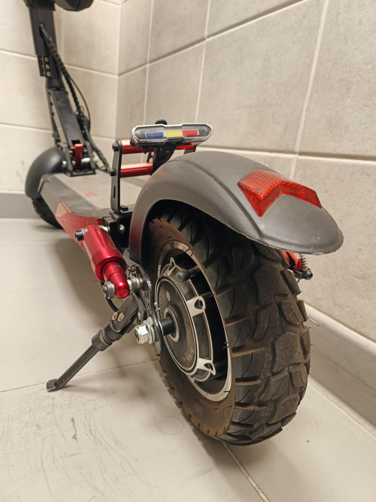 FX10 - Electric Scooter - Image 9