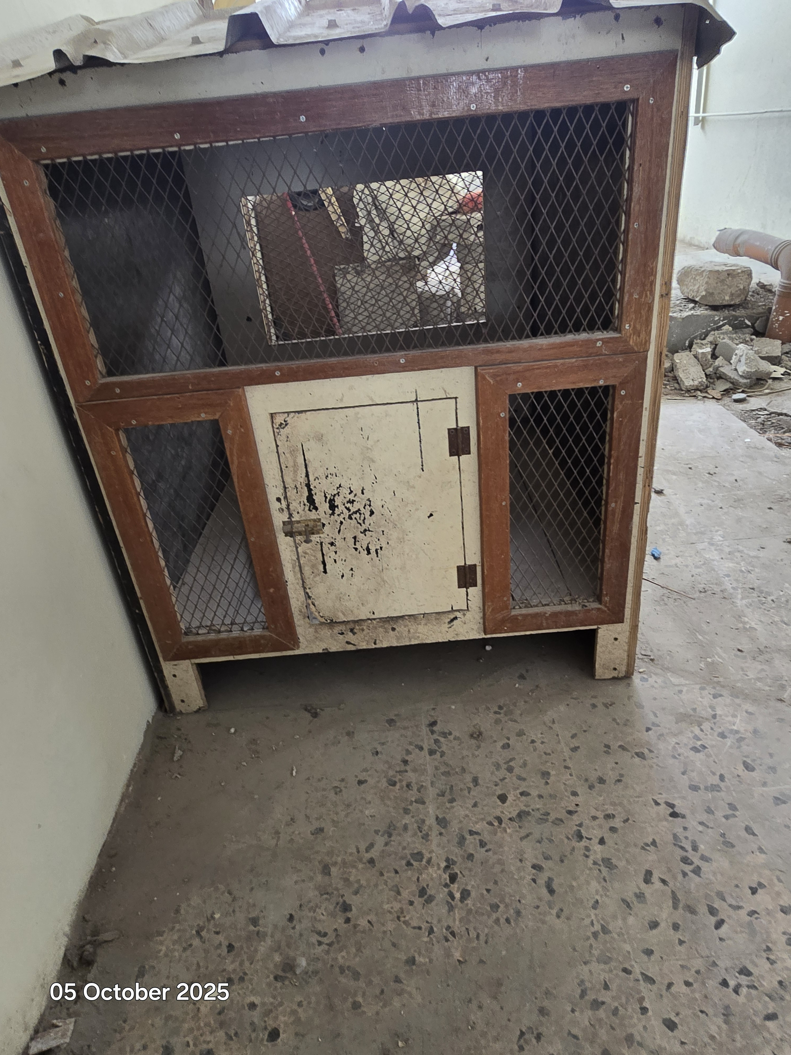 Pet cage wooden - Image 5