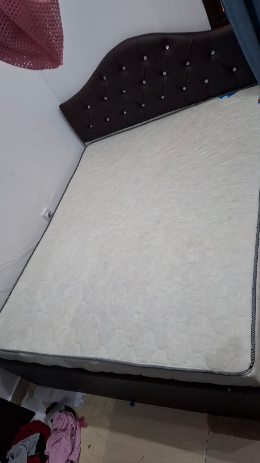 New King Size bed with Mattress ,negotiable  - Image 3