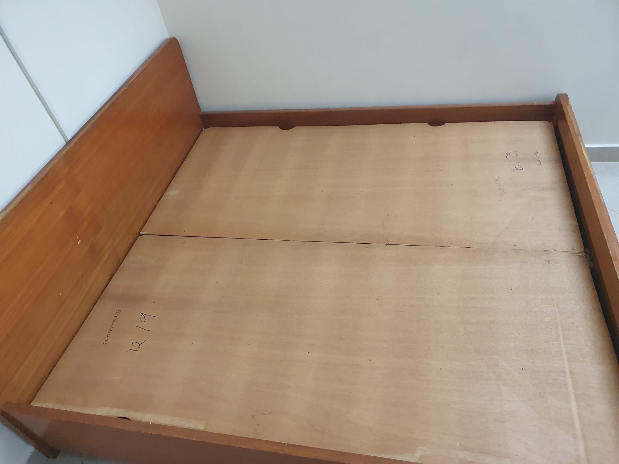 Wooden Bed   - Image 7