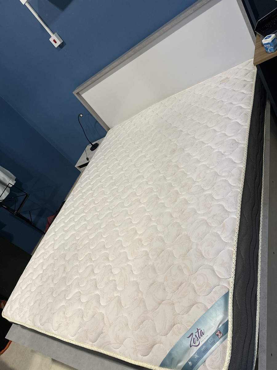 Stylish queen bed with medicated mattress. - Image 3