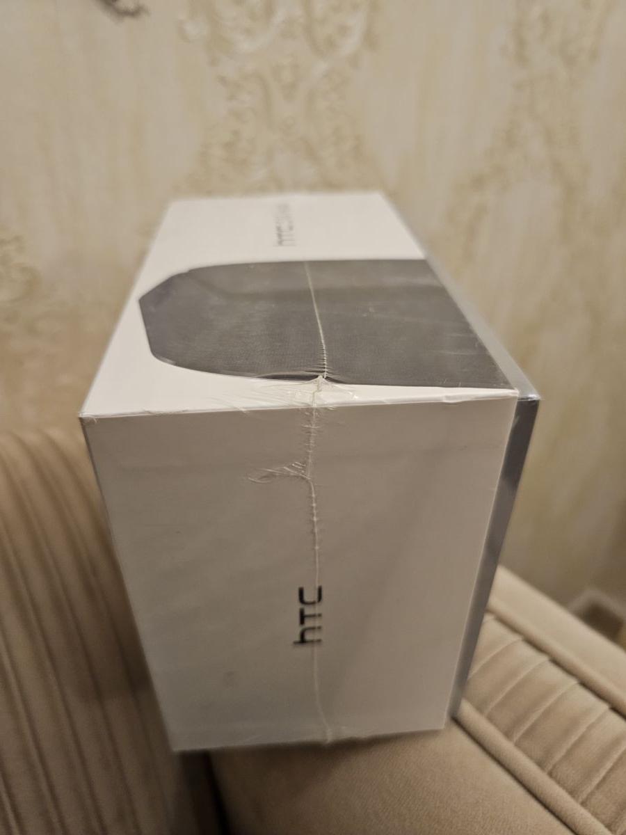 Brand new htc 5g hub router sealed box - Image 3
