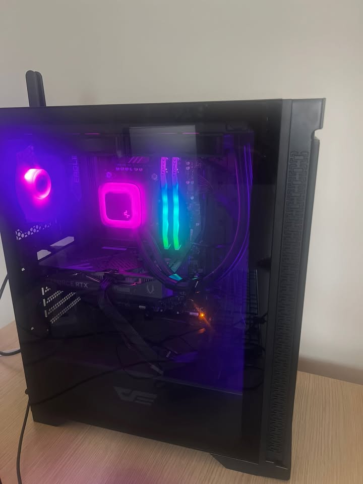 Gaming PC I9 13900K RTX 5060 32GO DDR5 1T M2 - Image 1