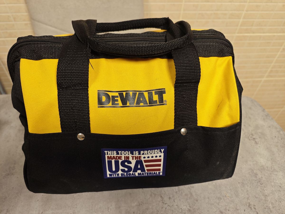 DEWALT 20V MAX Hammer Drill and Impact Driver - Image 12