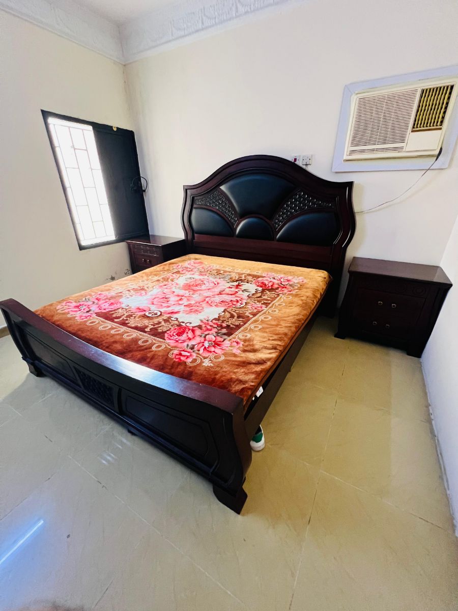 Sofa + Bed (QAR 2,500) - Image 4