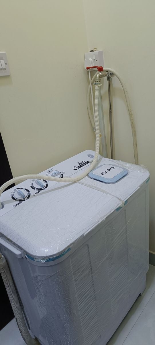 Semi automatic washing machine - Image 2