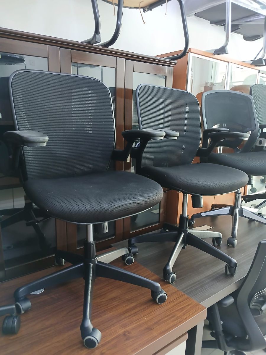 Used office furniture buy sell in qatar 55157083 - Image 14