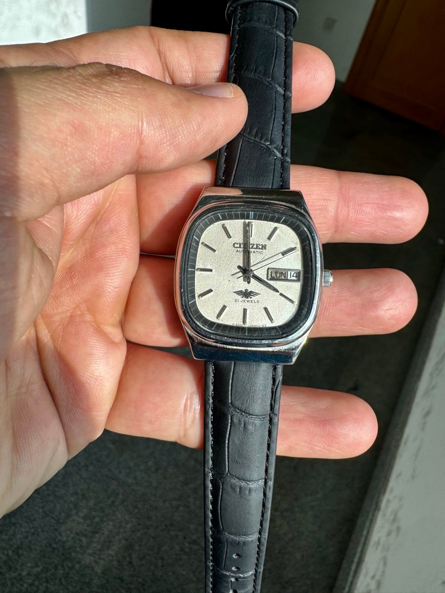 citizen - Image 1