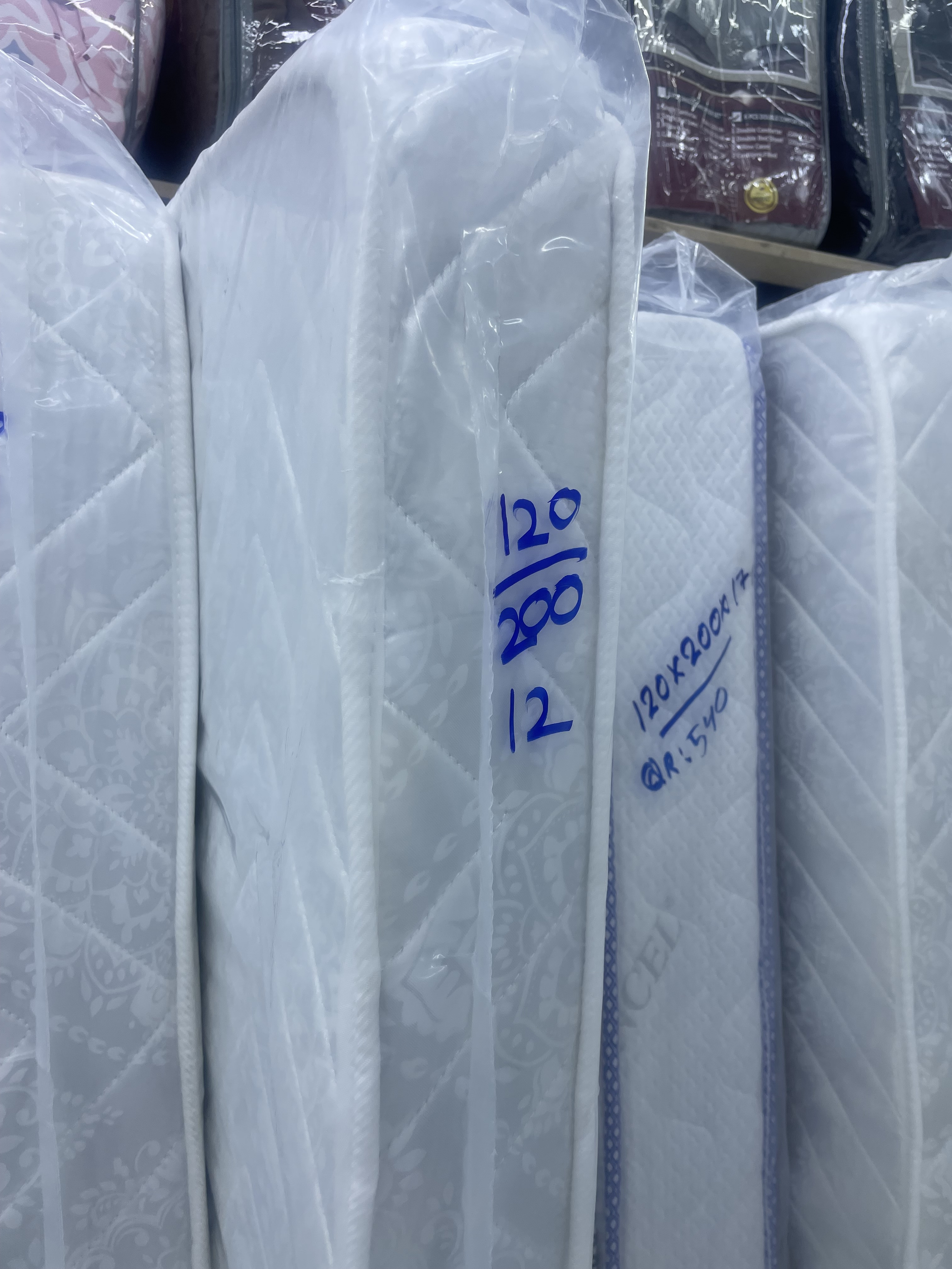 MATTRESSESS AT LOW PRICE SALE , DELIVERY AVAILABLE - Image 4