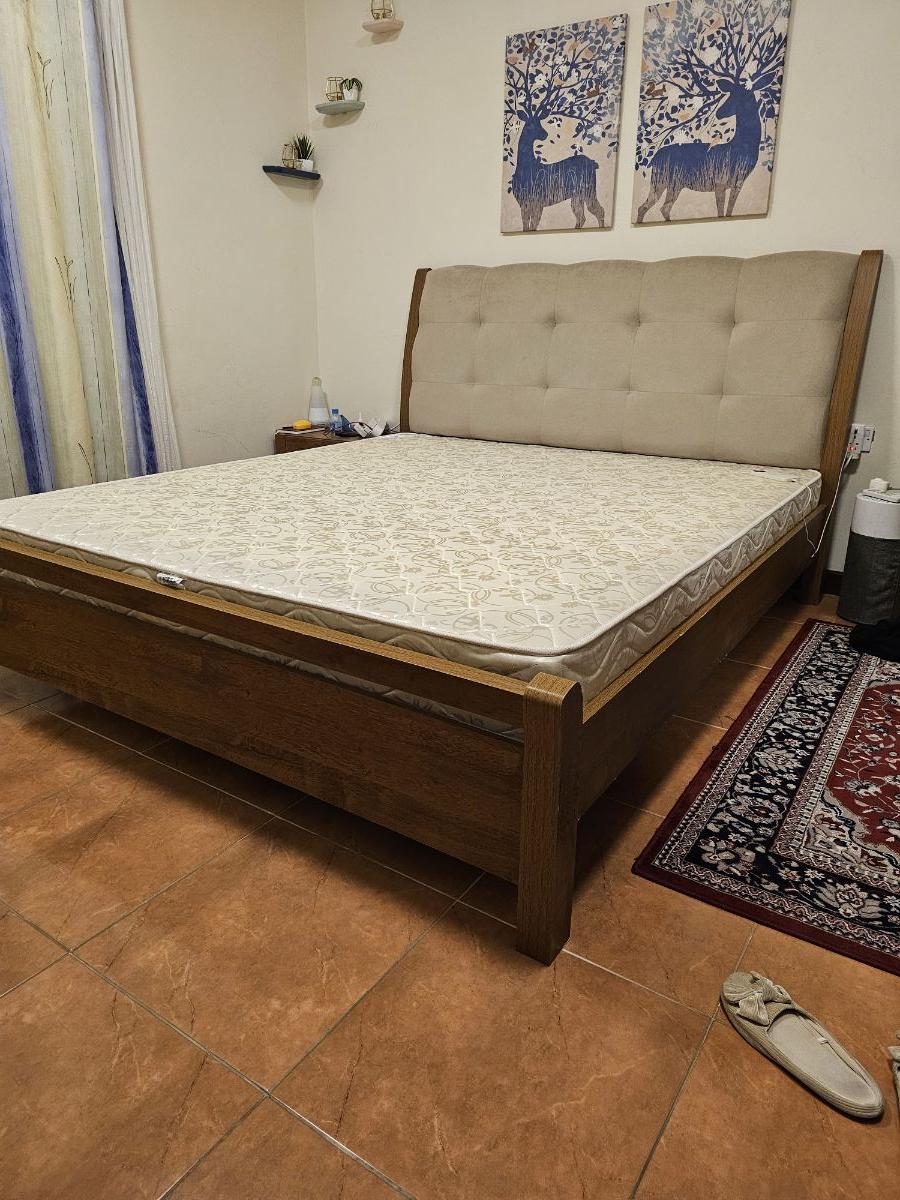 Home Center King Bed + 2  side tables - Image 5