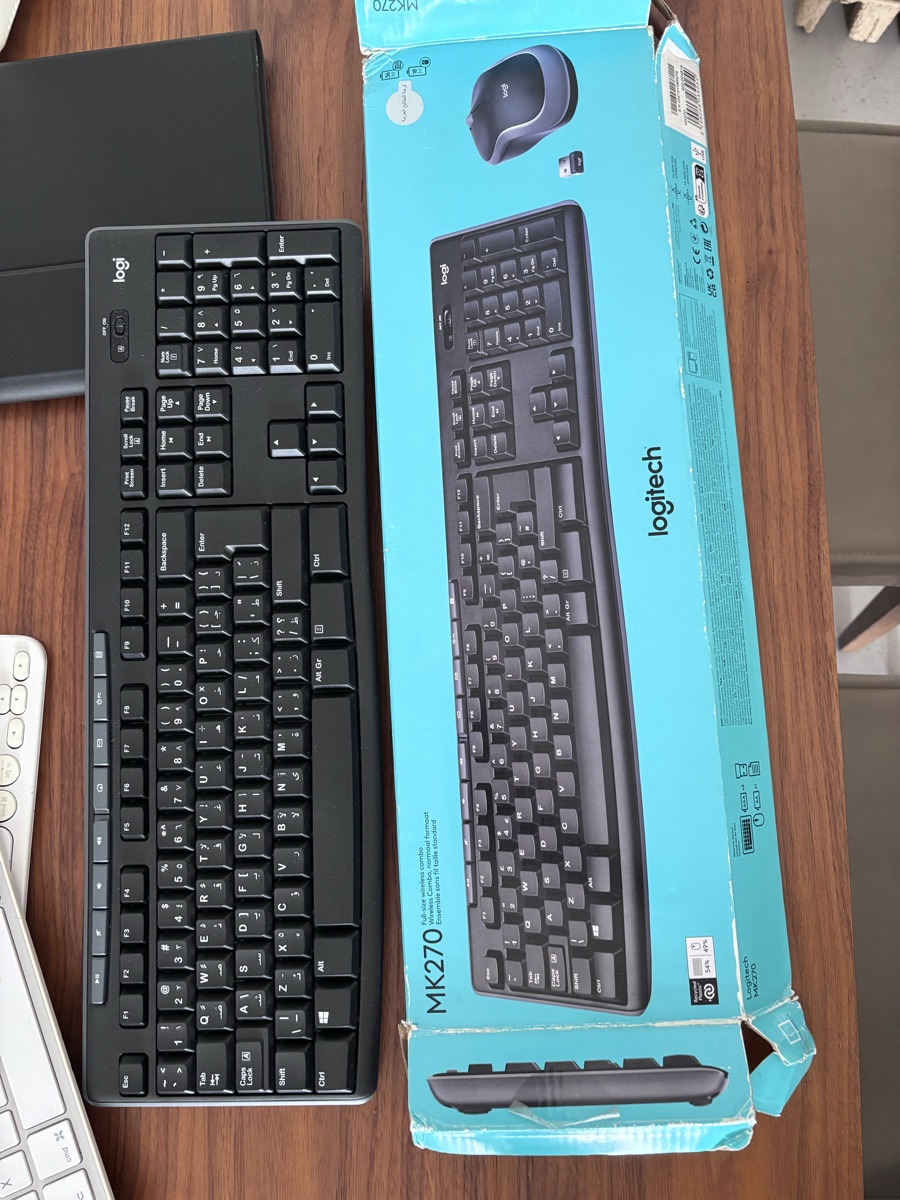 Logitech MK270 Wireless Combo Desktop - Image 1