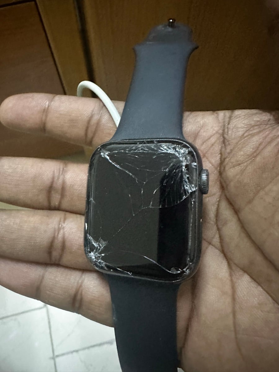 apple watch 5 - Image 2