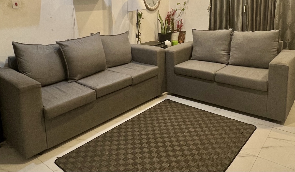 5 seater sofa for sale . Slightly negotiable - Image 5