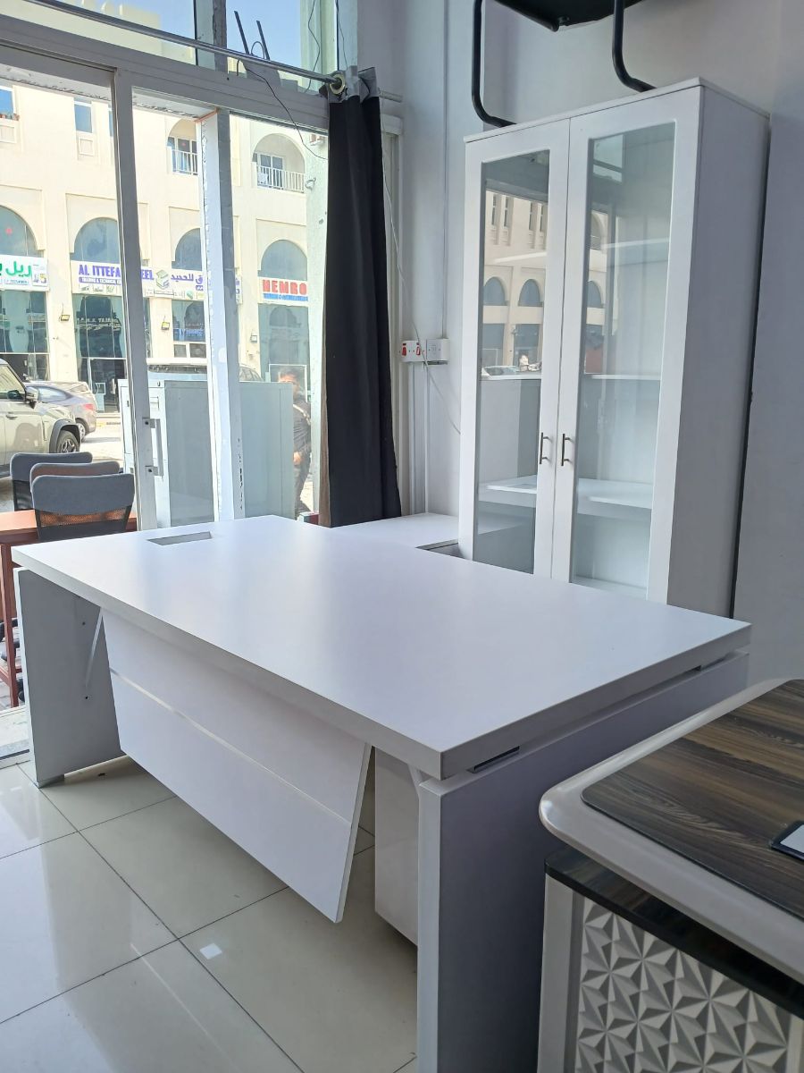 Used office desk and chair buy sell in qatar 51448902 - Image 2