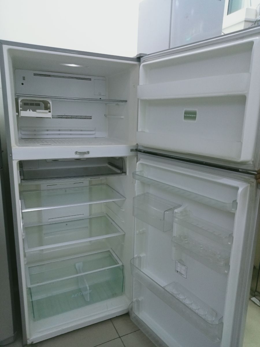 Toshiba refrigerator available for sale - Image 2