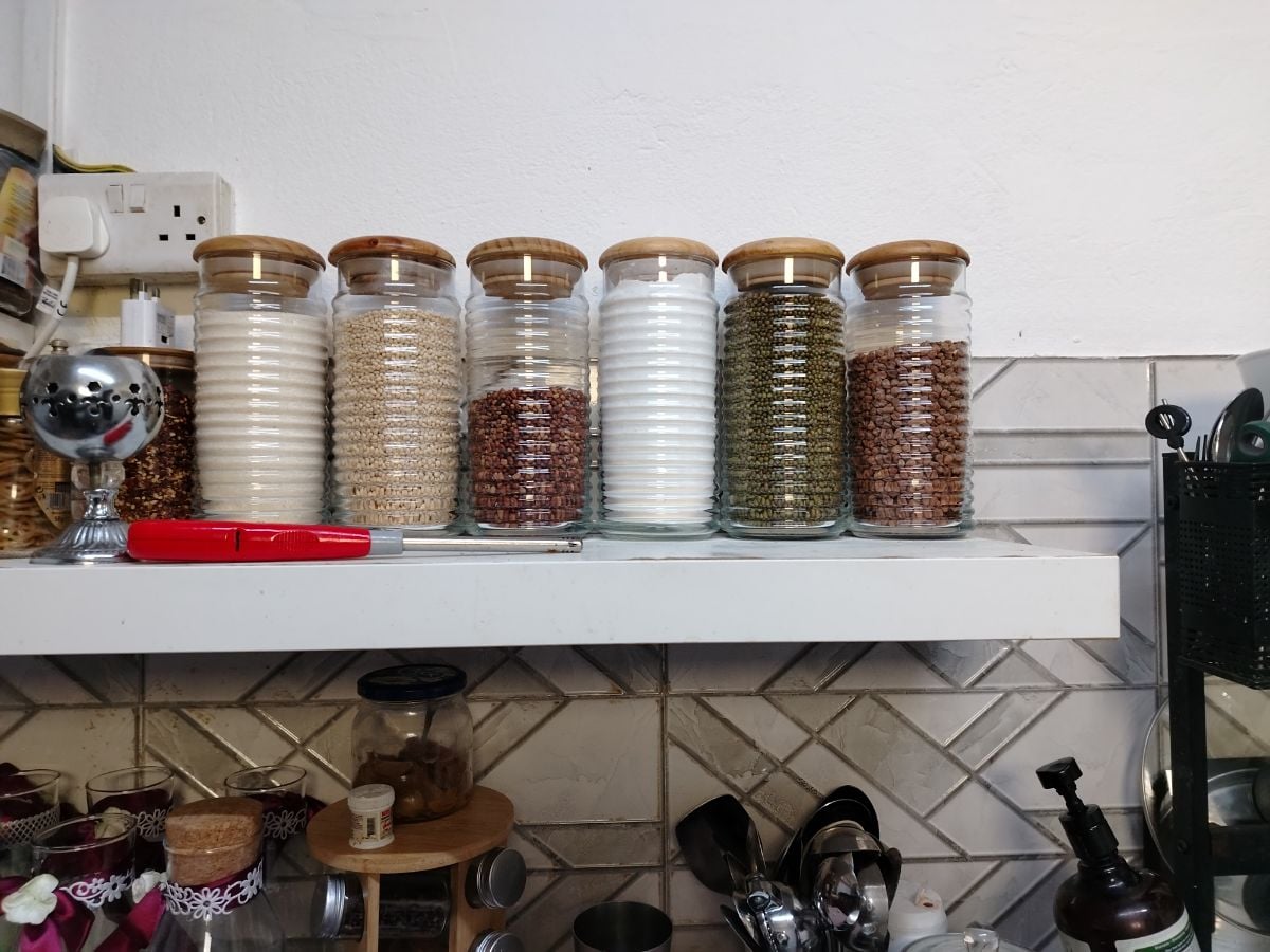 1kg Bottles with bamboo lid container for sale - Image 1