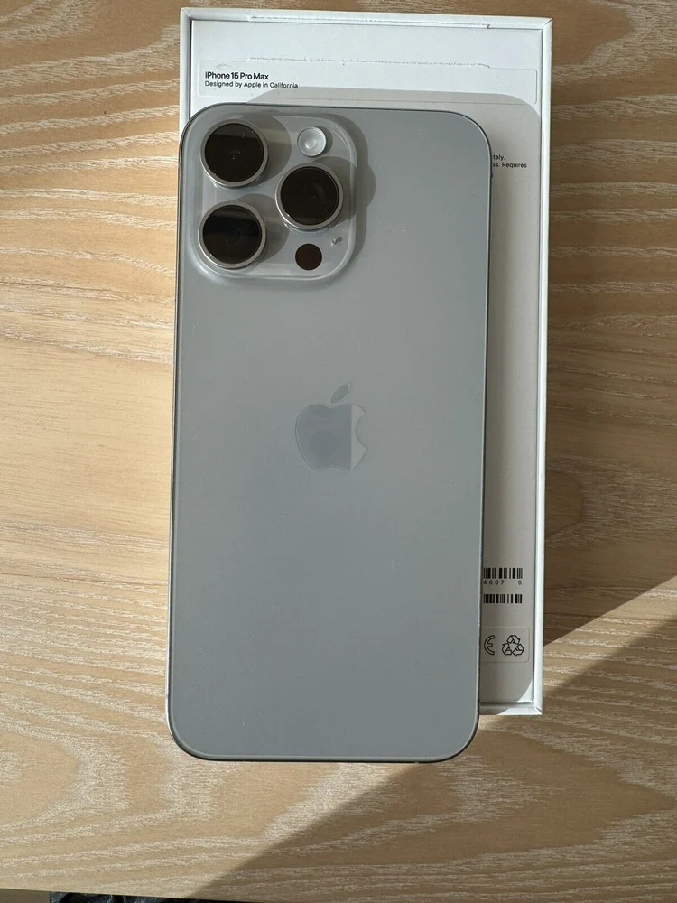 Iphone15 pro max 256GB + 88% origional Battery Health with box - Image 1