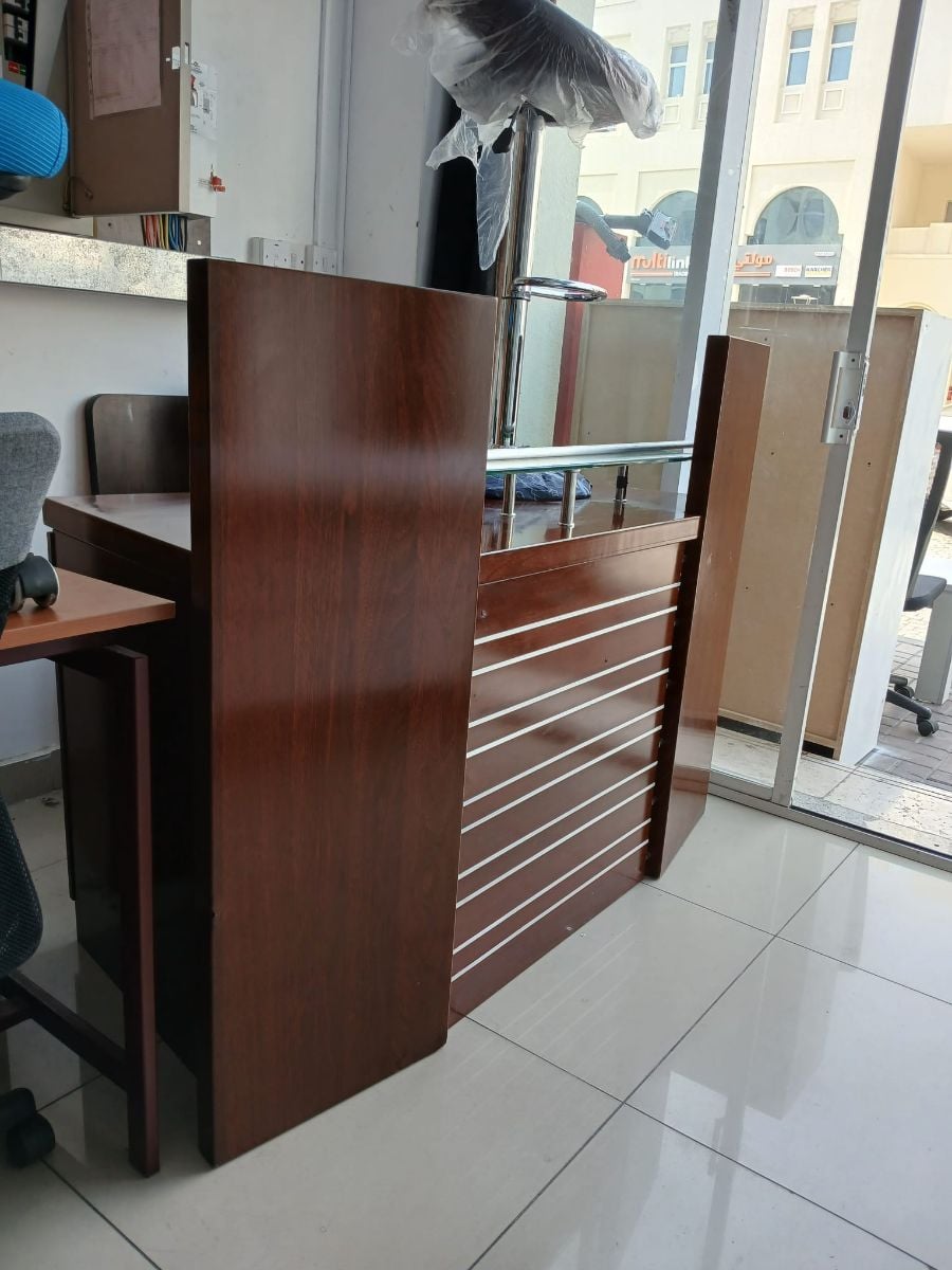 Used office desk and chair buy sell in qatar 51448902 - Image 1