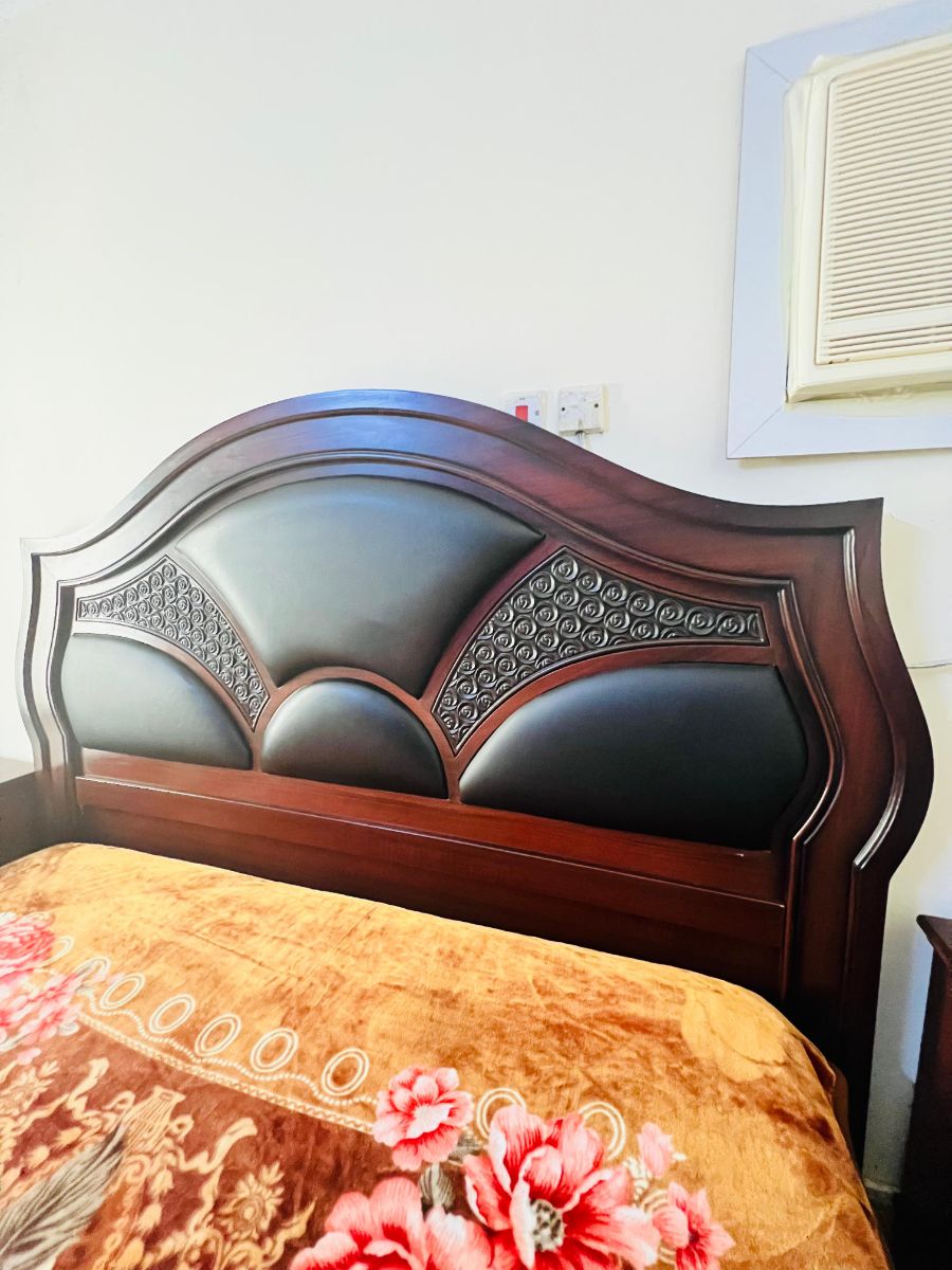 Sofa + Bed (QAR 2,500) - Image 8