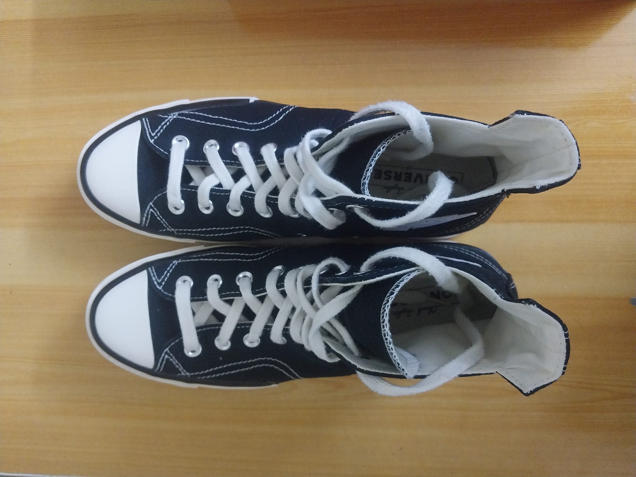 Converse All-star Chuck Taylor Shoes Size 41 Like N - Image 3
