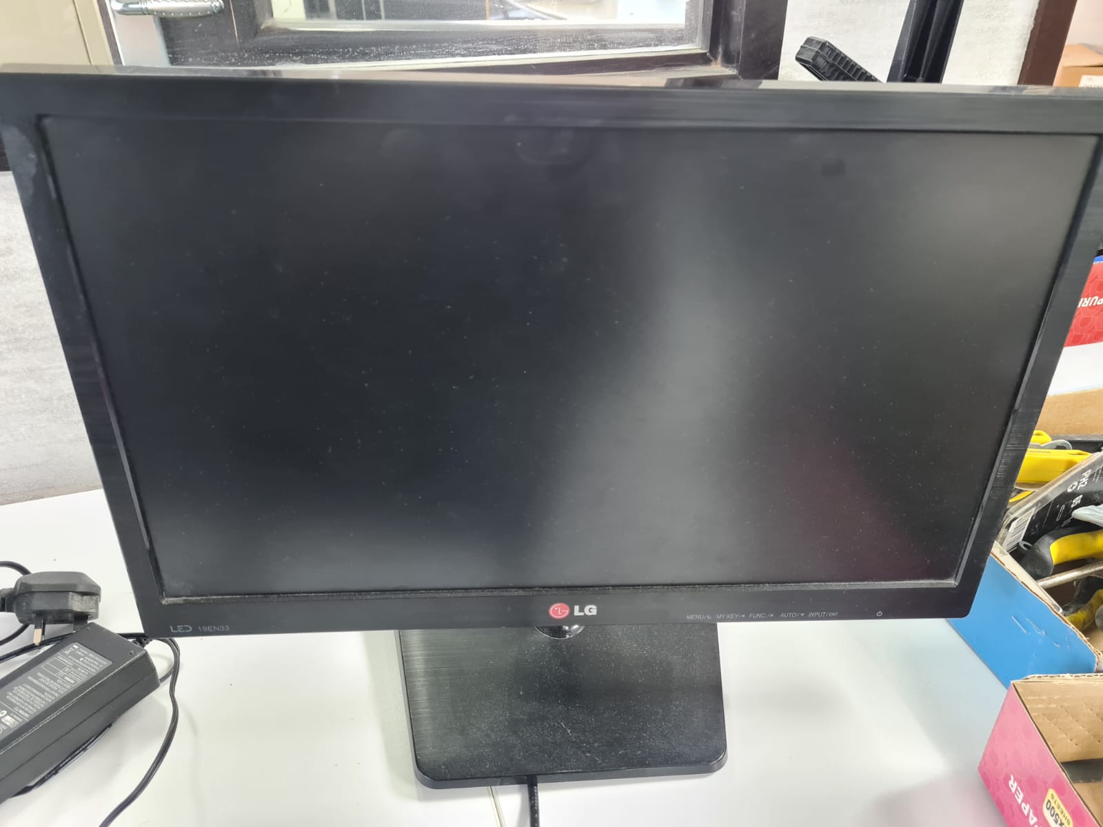 MONITOR ALONG WITH THE ADAPTER - Image 3