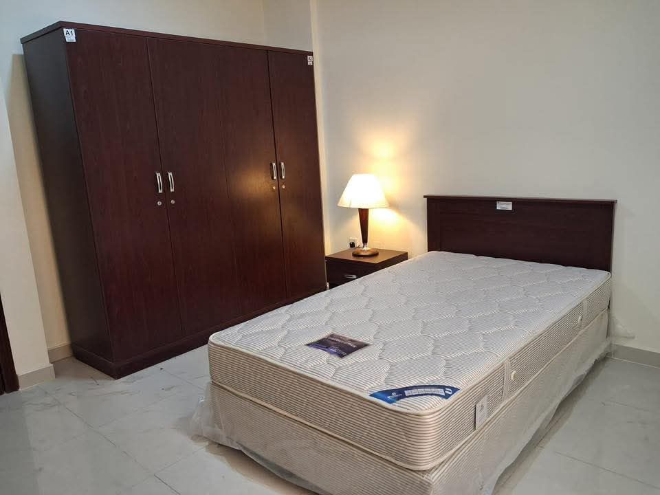 Qatar Airways furniture available - Image 13