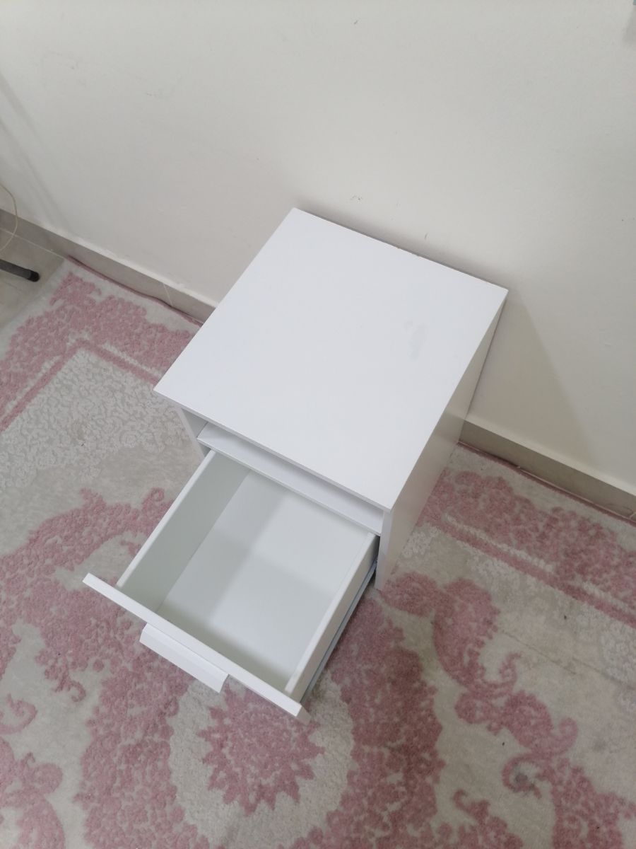 For sale side table - Image 5