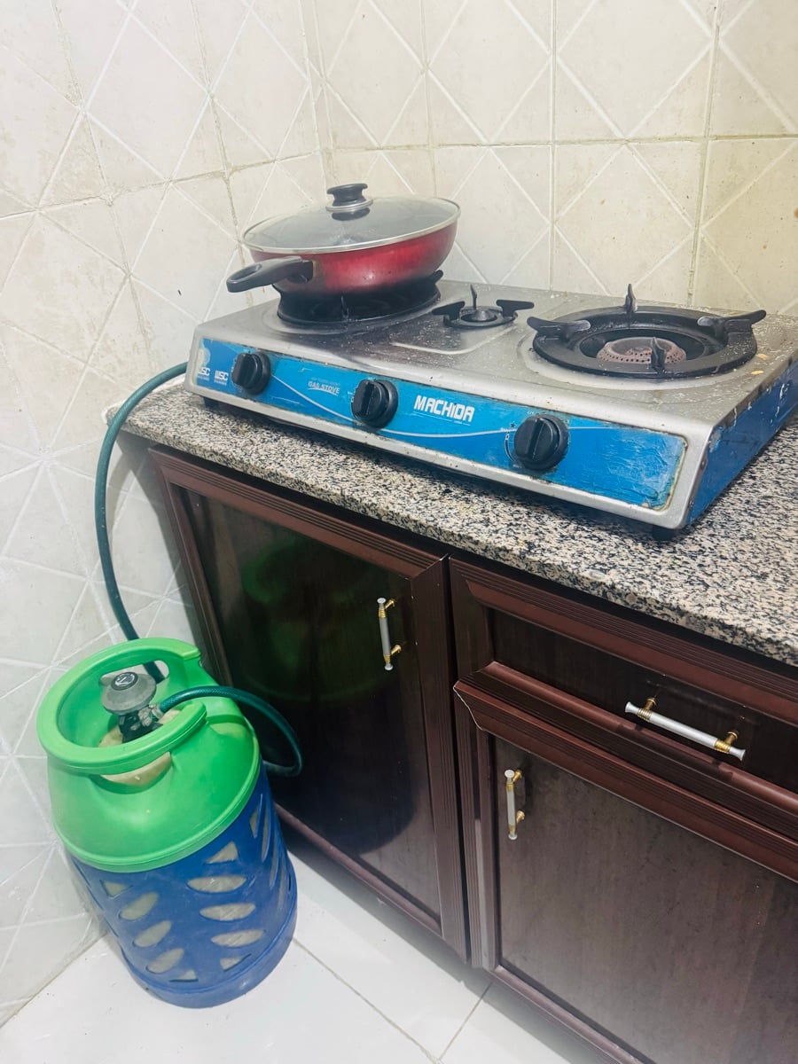 WOQOD (Shafaf) 12 KG Gas Cylinder with Regulator & Pipe . Gas Stove is Free - Image 2