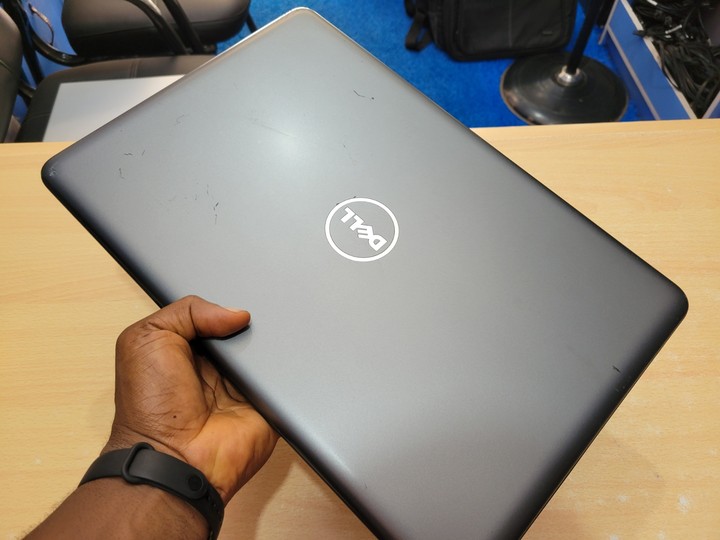 Dell Inspiron 5570 Laptop 15.6" Intel Core i5-7200U  (7th Gen) - Image 2