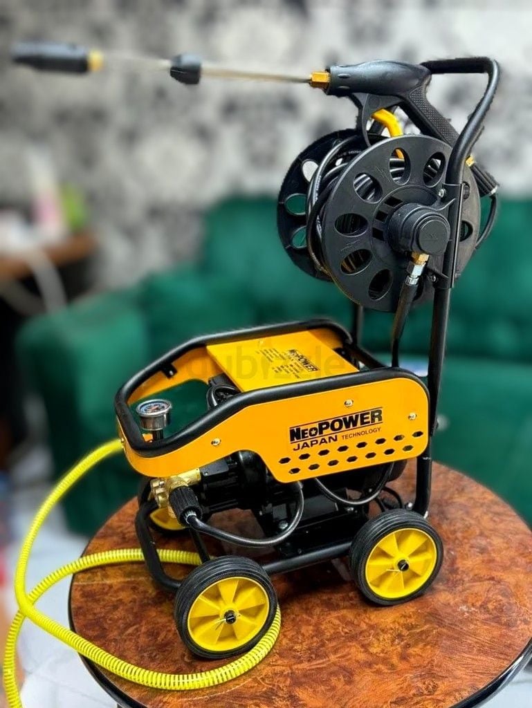 Neo Power Pressure Washer - Image 1