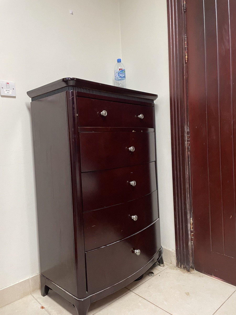 King-size bed and drawer - Image 2