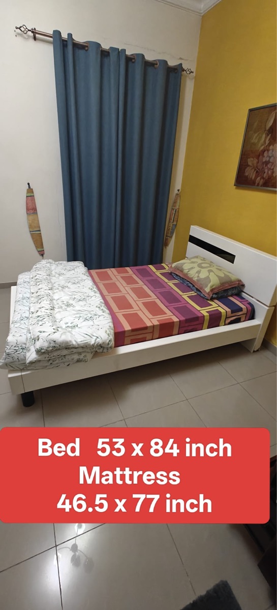 Home Centre, Single bed with a mattress and a side dresser - Image 4