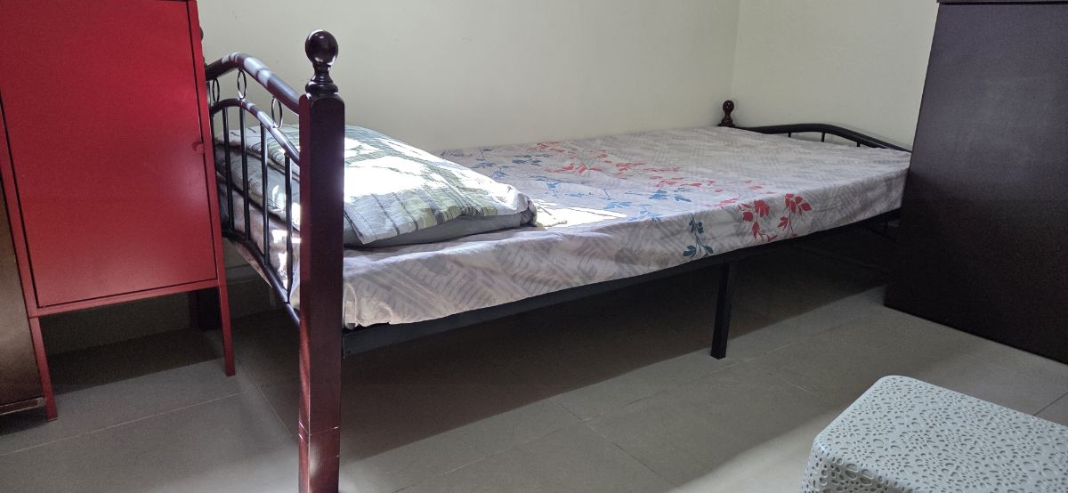 Good condition Mattress and Bed for sale only 80 QAR - Image 2