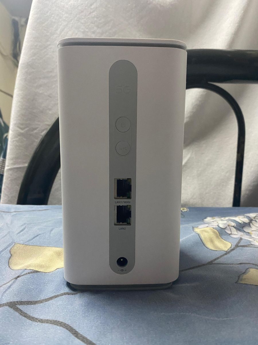 Oppo 5g router for sale - Image 1