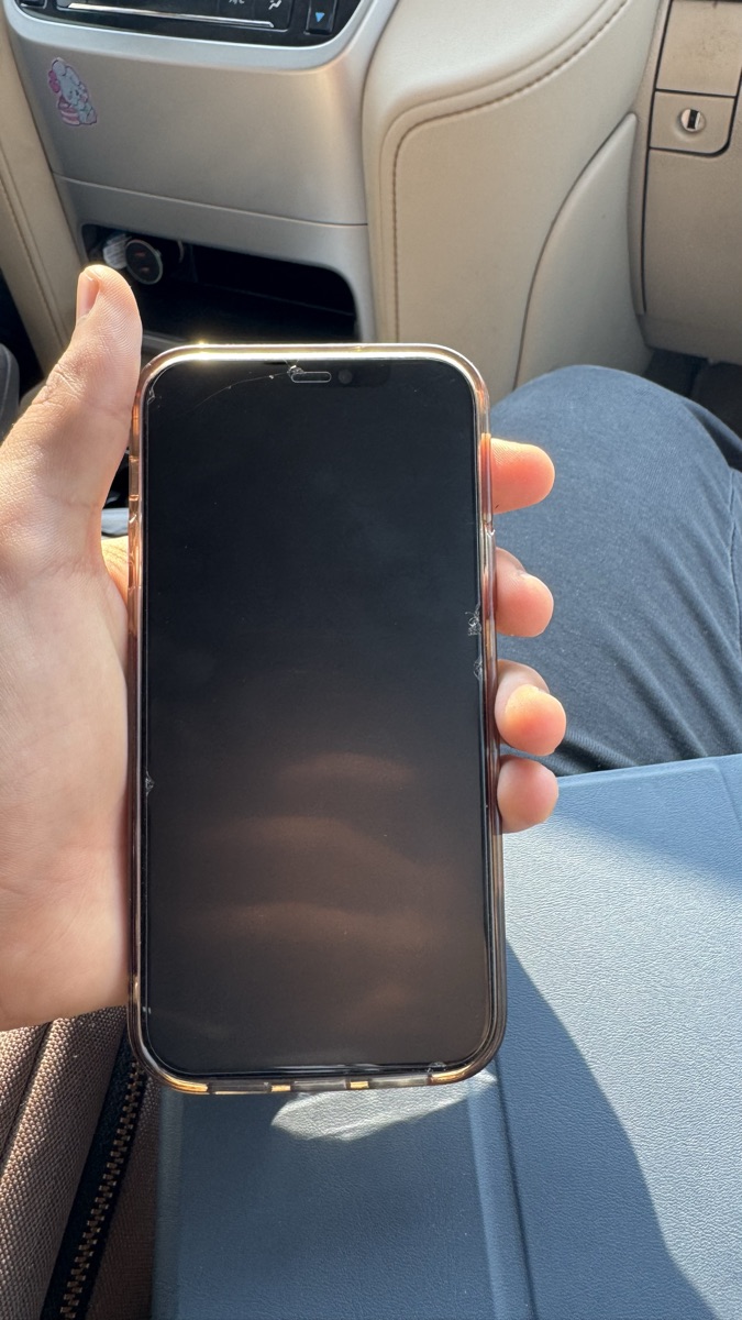 Iphone - Image 1