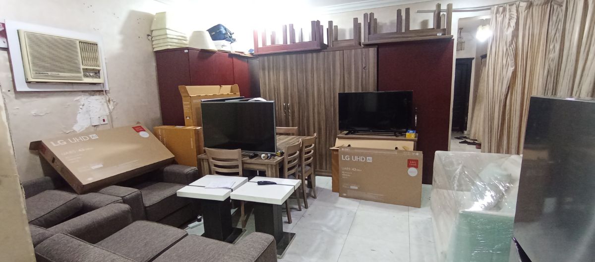 Qatar Airways Furniture available - Image 9