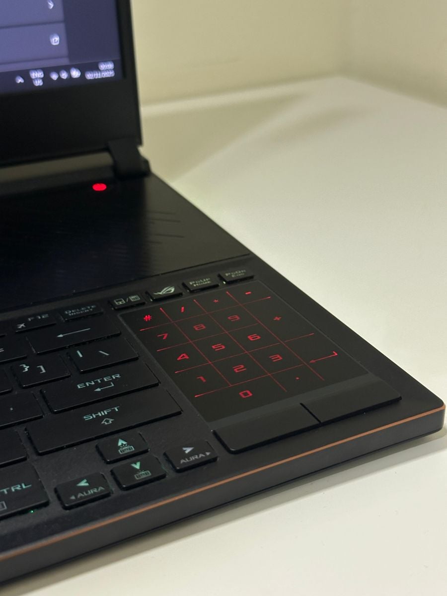 Rog zephyrus s gaming laptop - Image 2