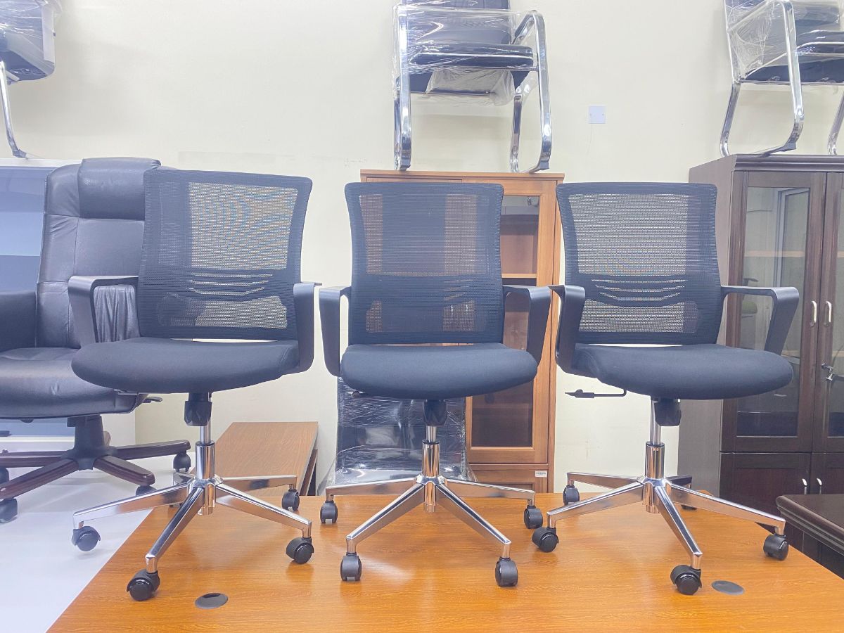 Used office furniture buy sell - Image 5
