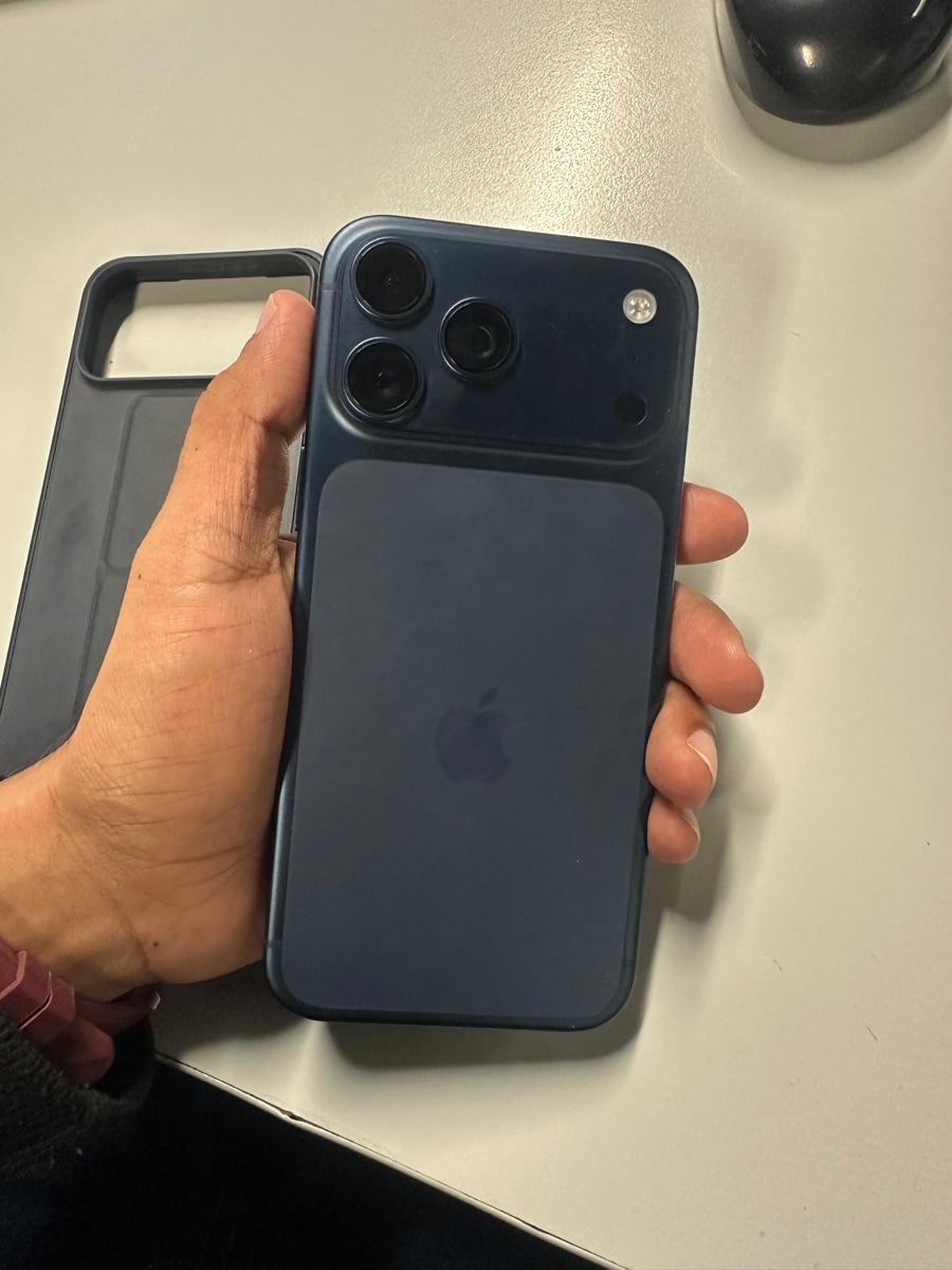 iPhone 17 pro max - Image 6