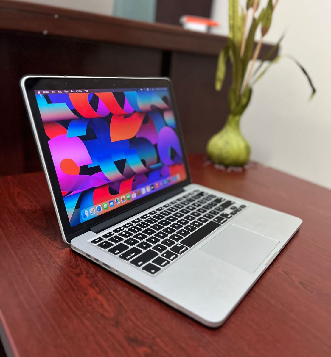 MacBook Pro (13-inch Retina, 2015) - Image 1