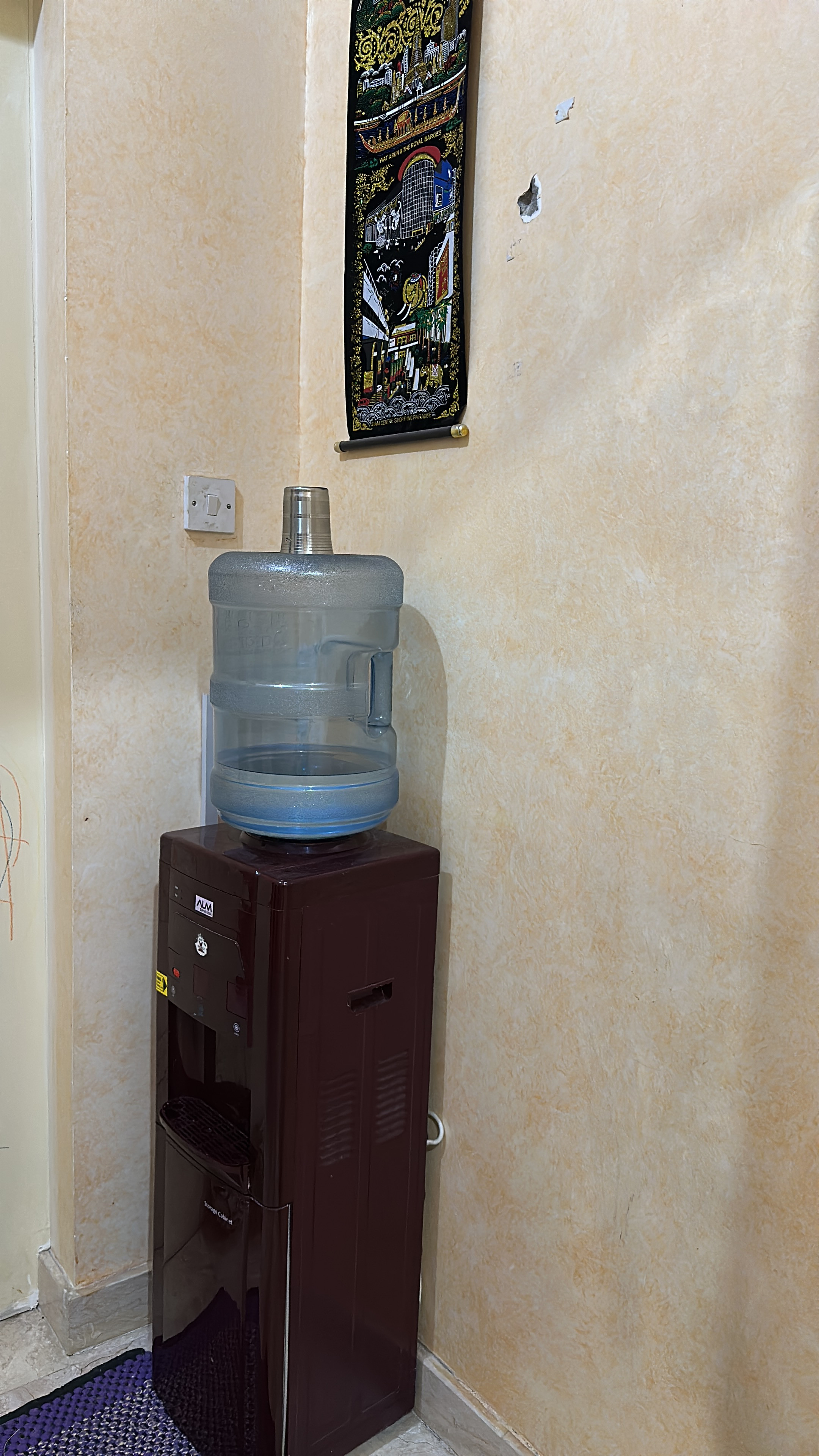 Water dispenser Hot and cool and separate storage boxWith dispenser in good condition for sale - Image 3