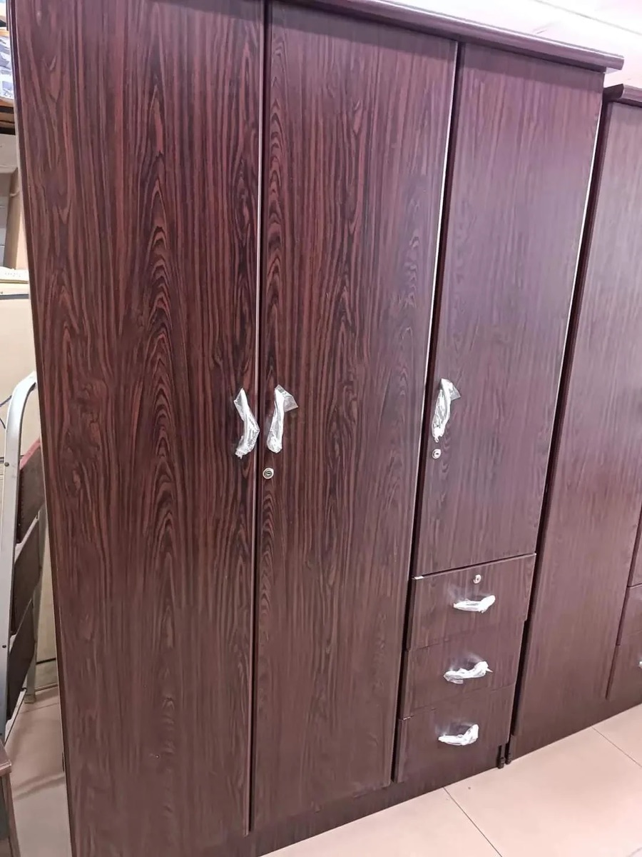 https://wa.me/+97471129495 new bed cabinet for sale - Image 8