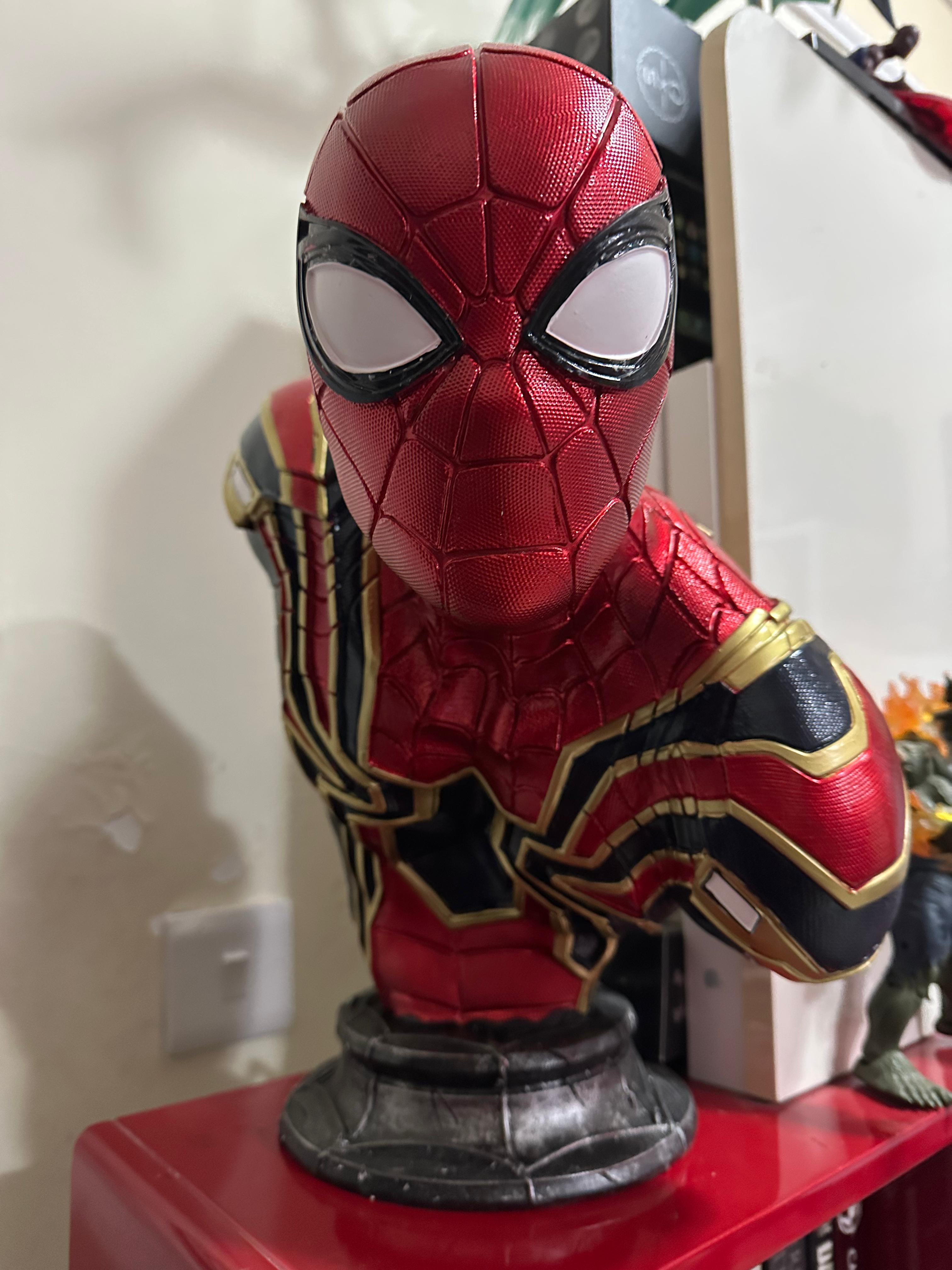 Collectible 38cm MCU Spider-Man Bust (Large Size) - Image 1