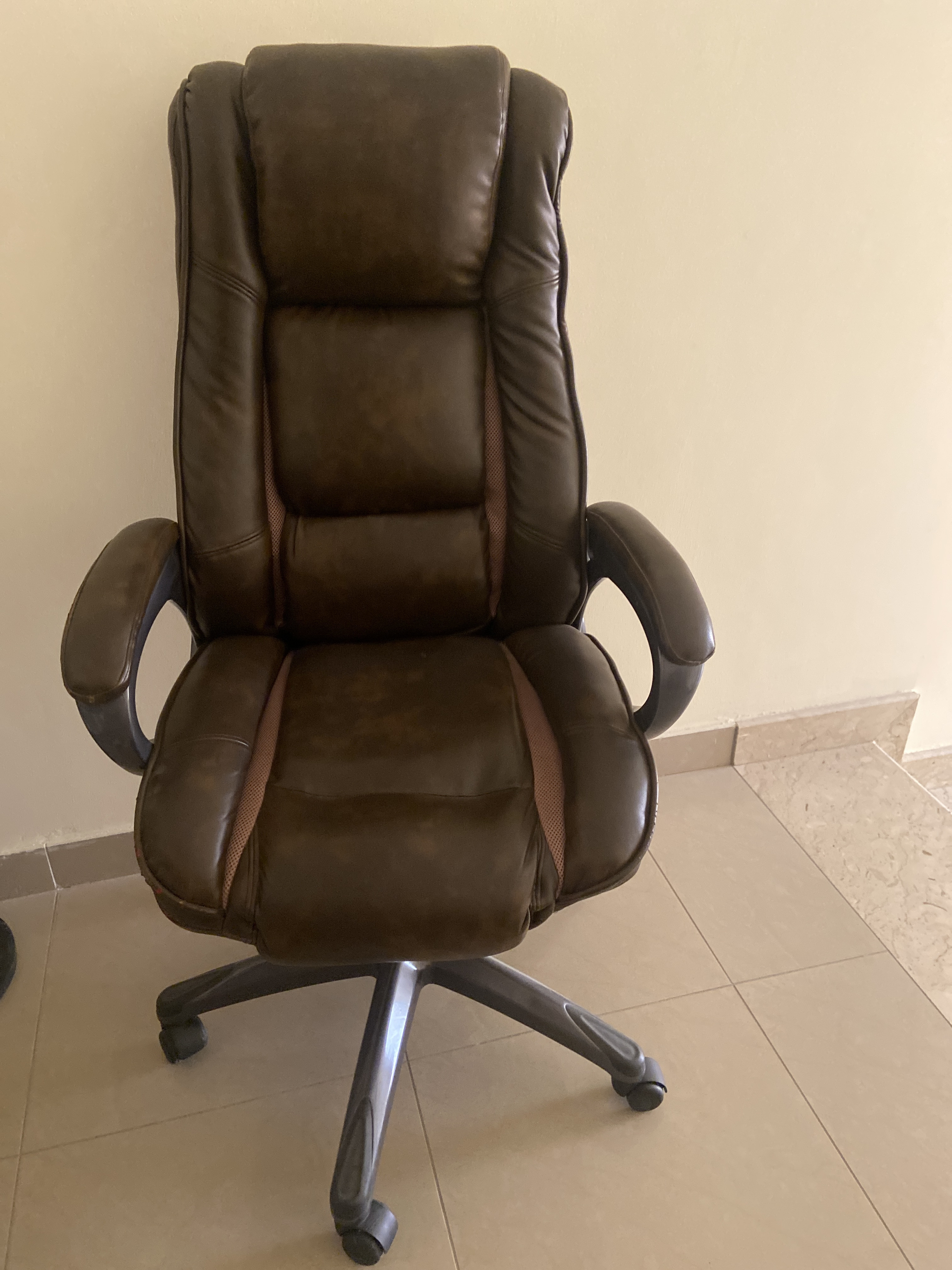 Office Chair - Image 1