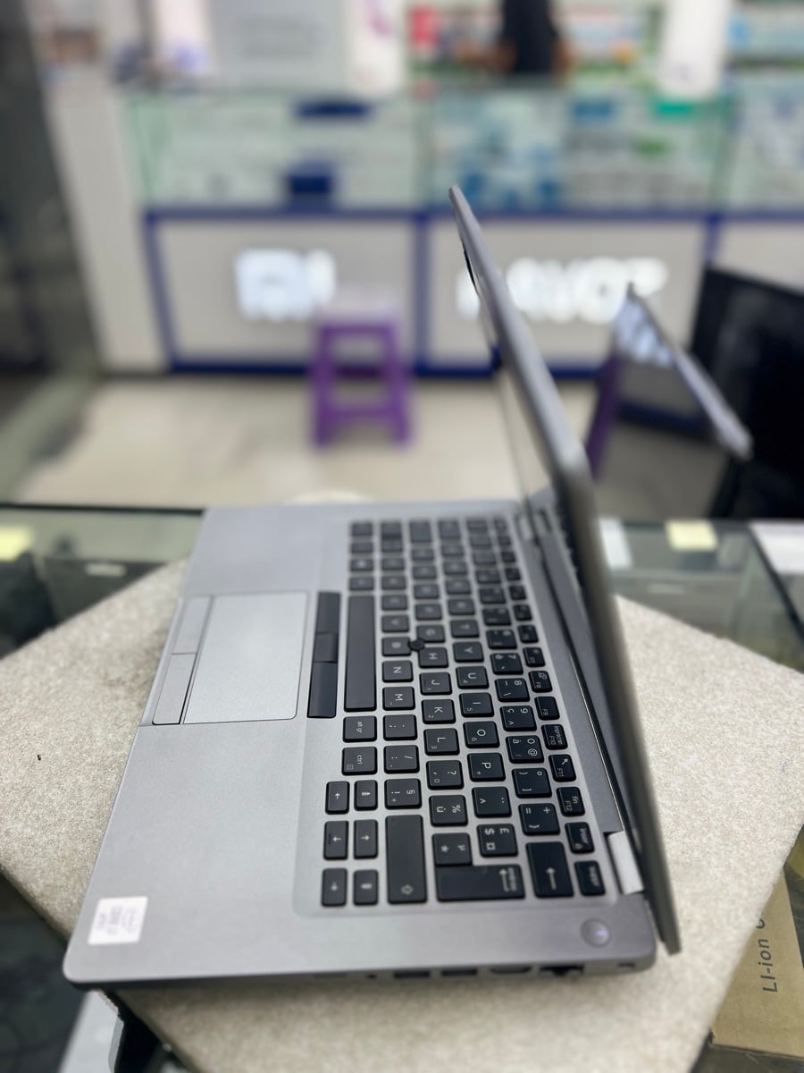 Dell Latitude 5411 H series - Image 5