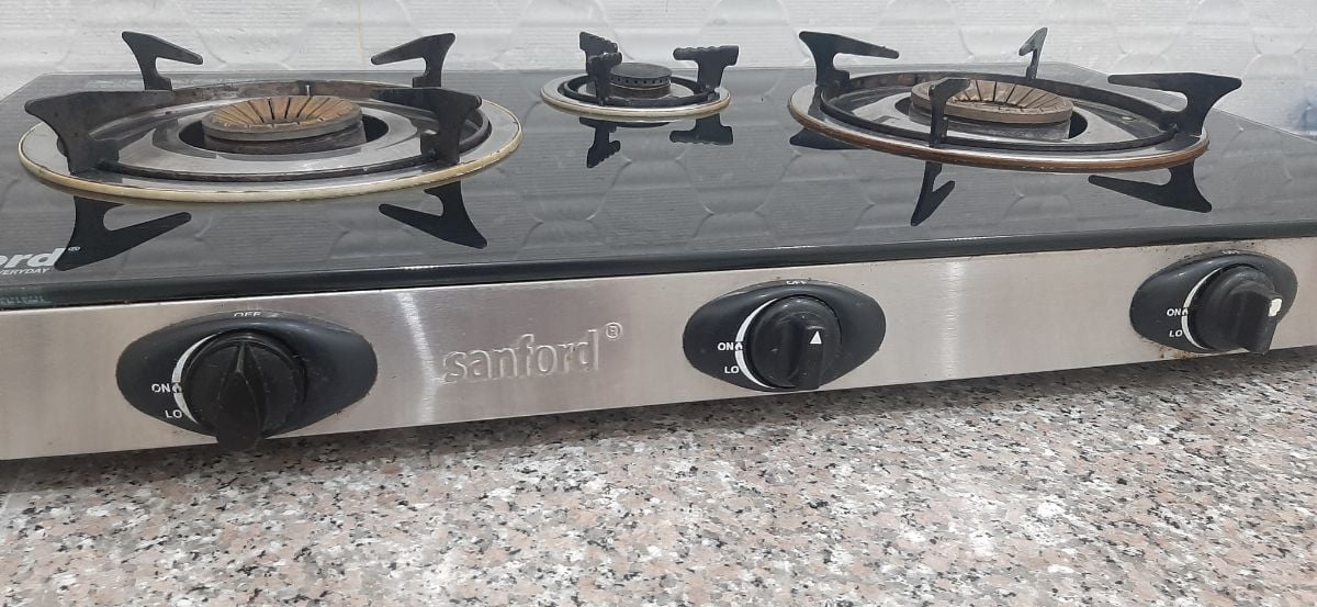 Geepas stove - Image 2
