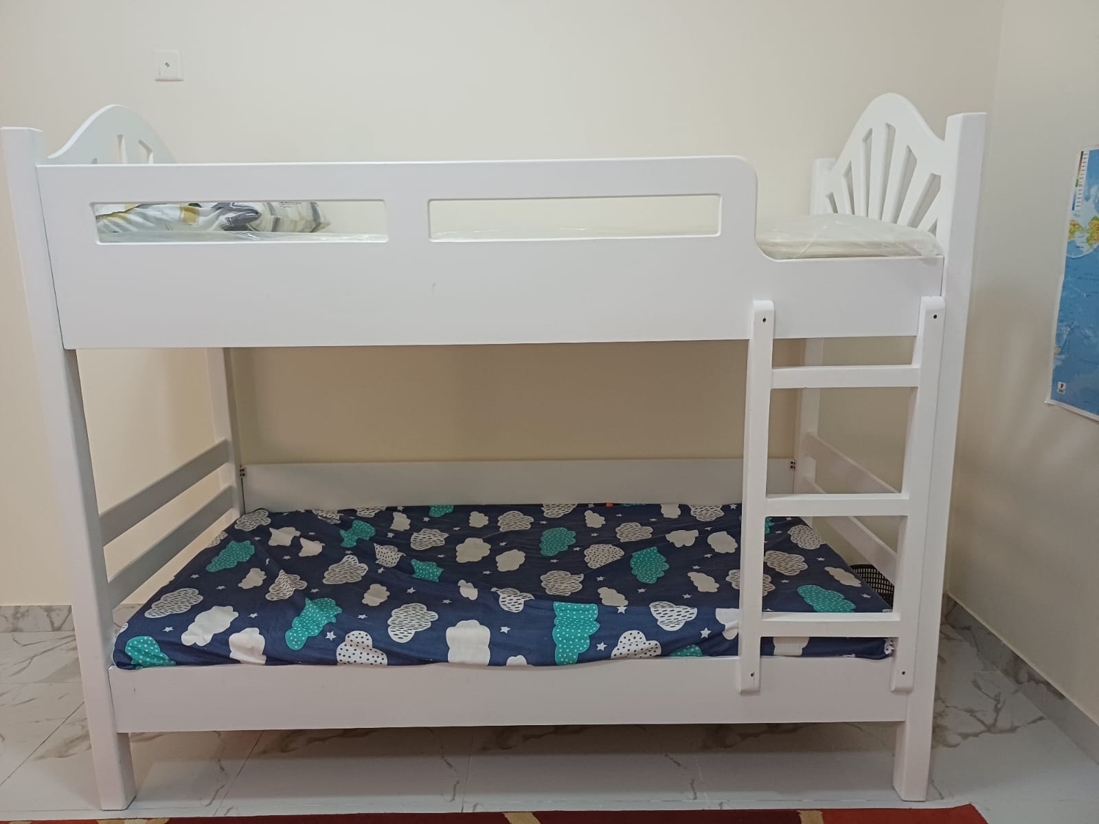 bunk bed  with new mattress - Image 4
